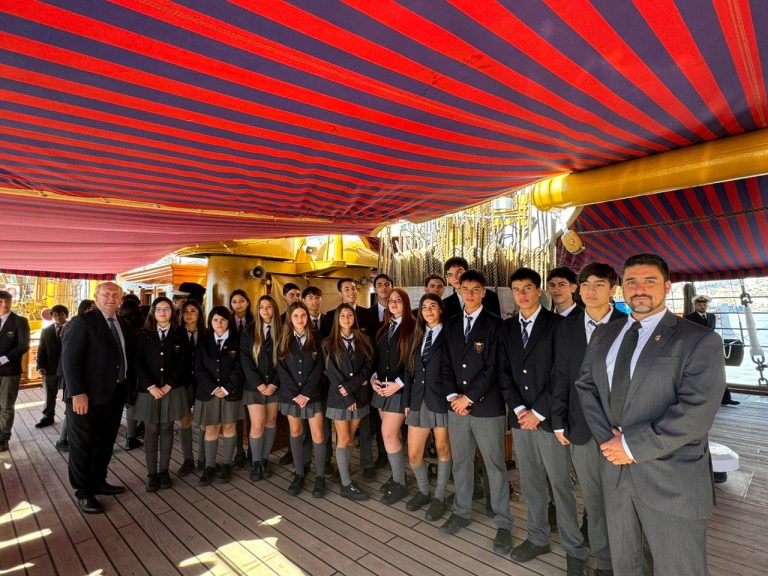 NUESTRA SCUOLA PRESENTE EN LA VISITA A LA NAVE VELERO INSIGNE DE LA MARINA MILITAR ITALIANA “AMERICO VESPUCIO”, VALPARAISO, MARTES 30 DE ABRIL DE 2024