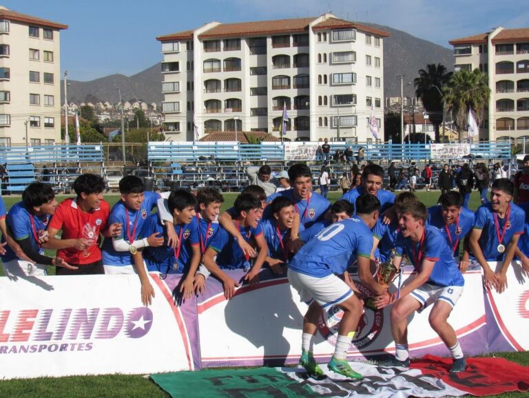 NUESTRA SCUOLA FESTEJÓ Y ALZÓ LA COPA DE FÚTBOL “LION CUP”, CAMPEONES 2024