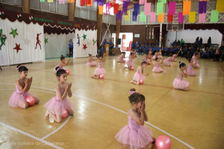 NUESTRA COMUNIDAD EDUCATIVA COMPARTIÓ LA GIORNATA SPORTIVA 2024